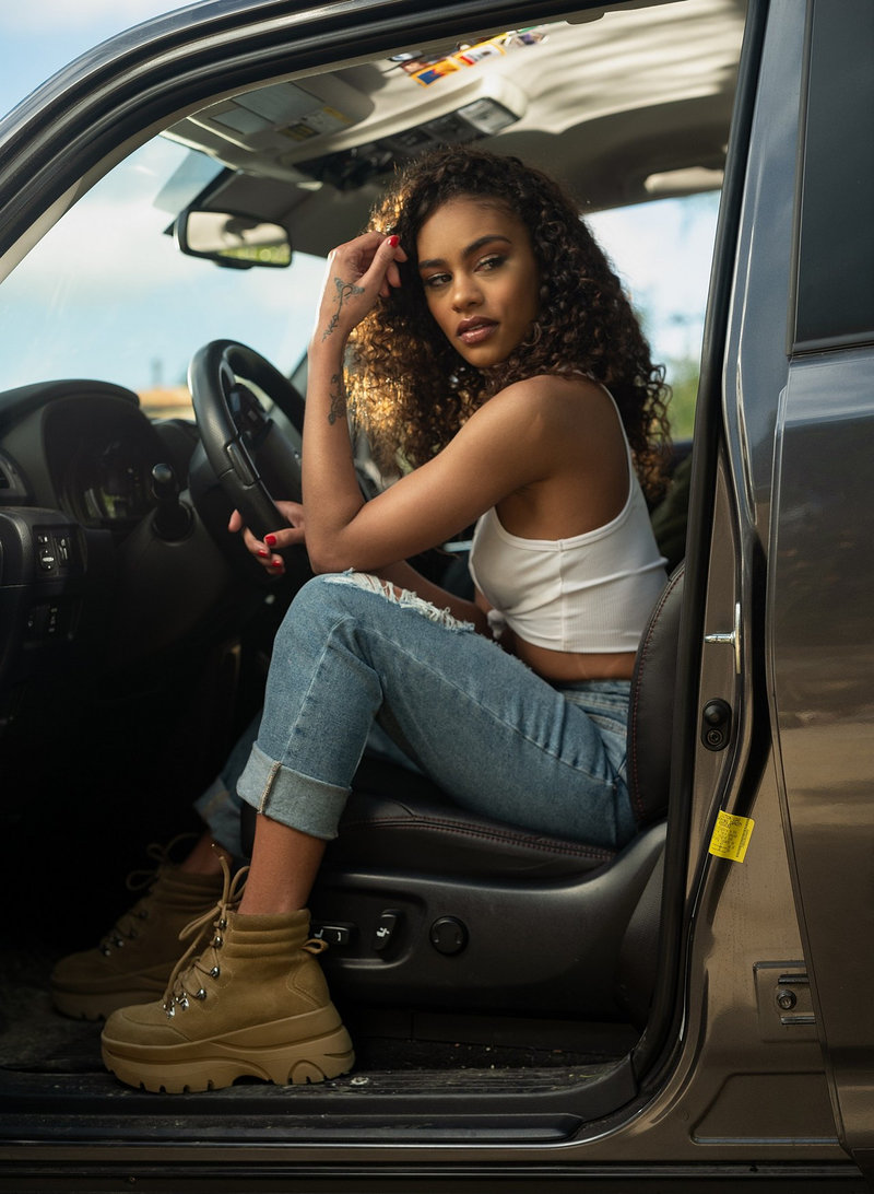 Инюта, 24 года, 1 размер груди