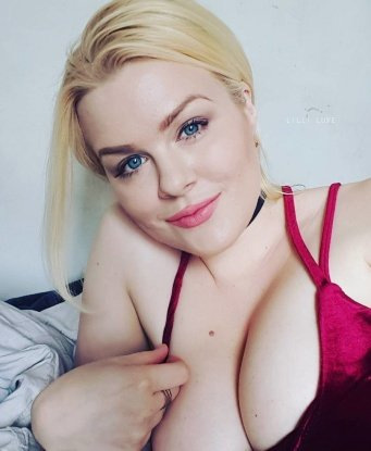 Виктория, 25 лет, 4 размер груди